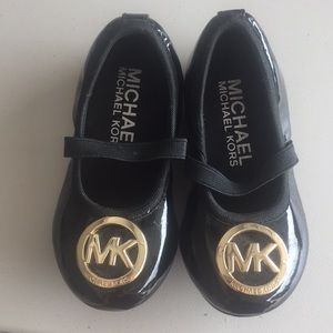 NEVER WORN-Brand new Michael Kors infant shoe